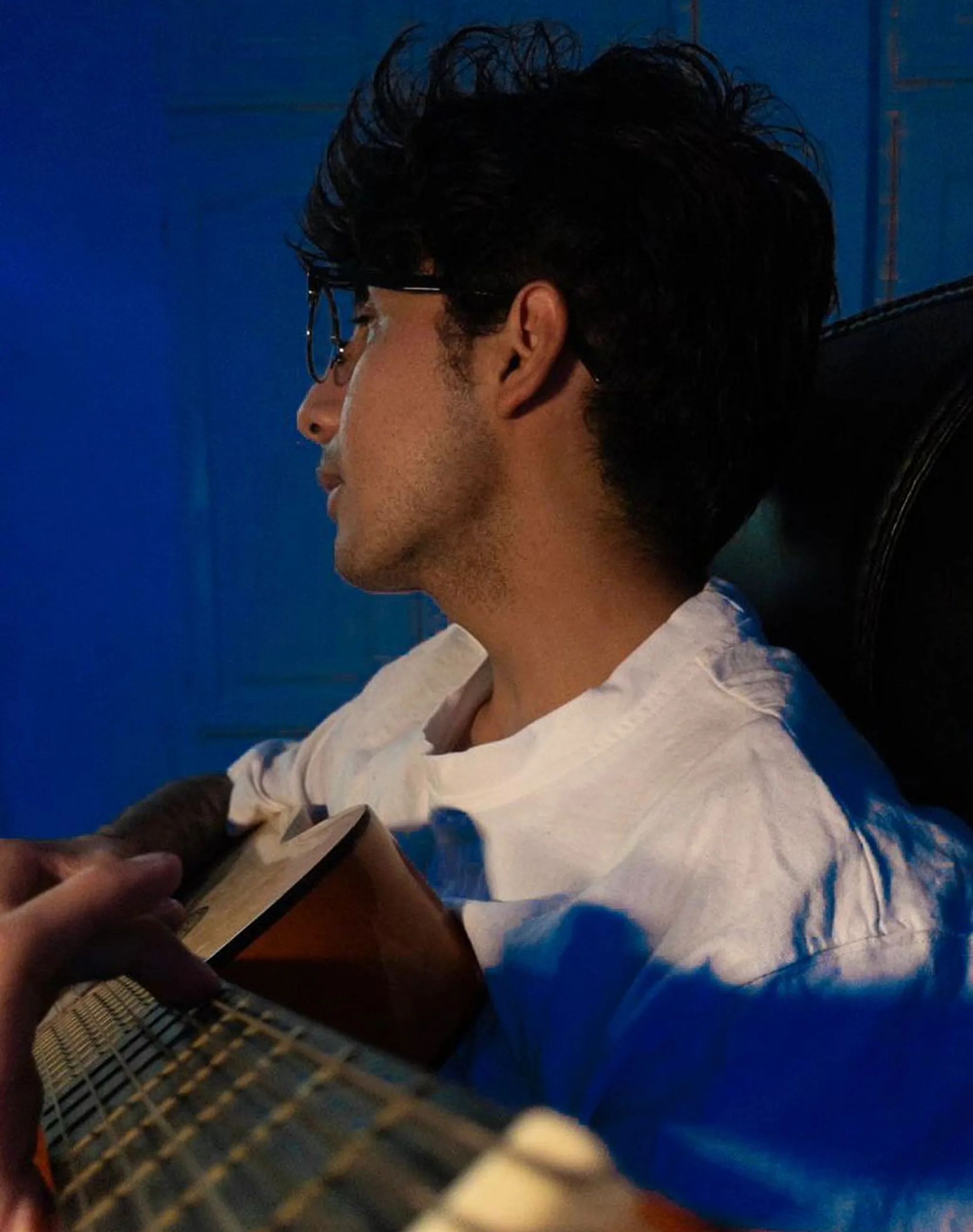 Sebastian Carrasco playing guitar