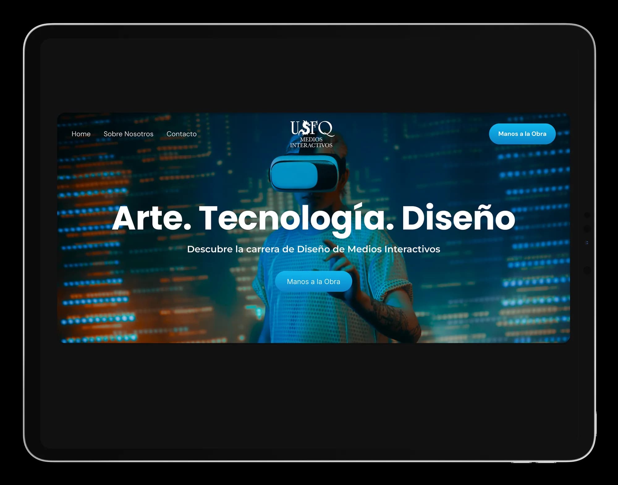 The USFQ Medios Interactivos site on an iPad